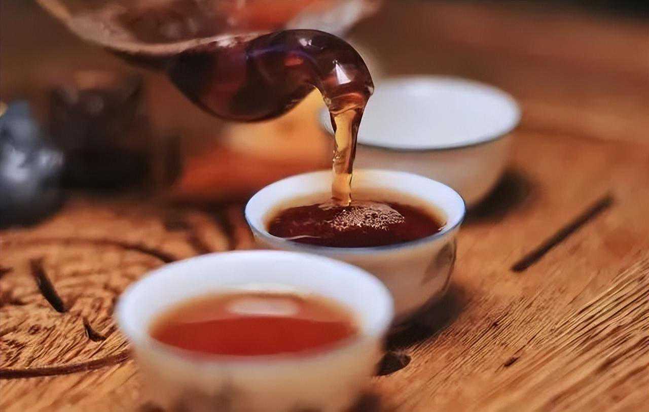 「有声品读藏茶」蒸制乌茶