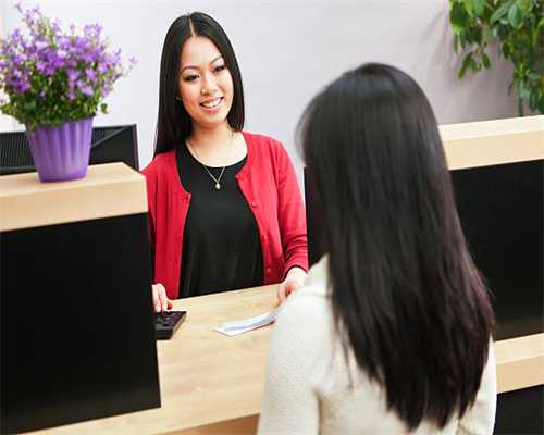 东西问丨刘琳：从东方到西方，老舍《茶馆》为何魅力长存？